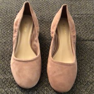 Nine West block heels in pinky taupe suede 8.5M
